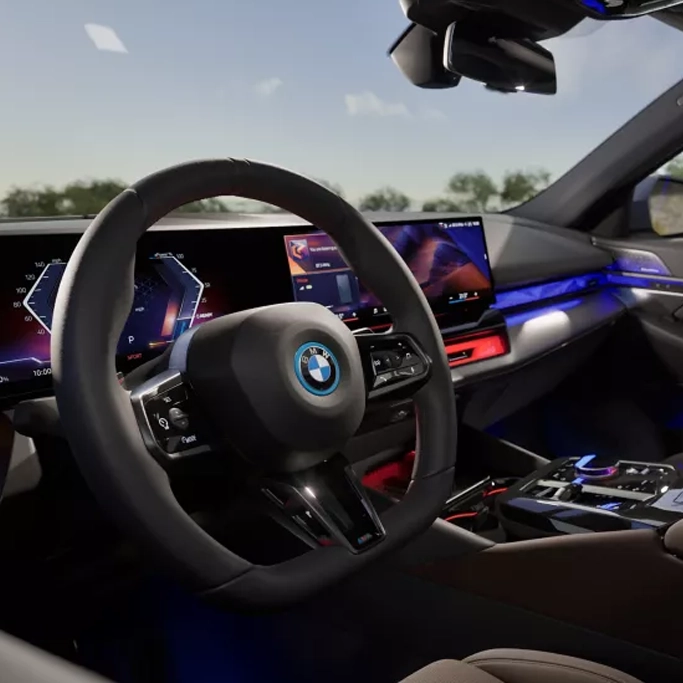 BMW i5 vue volant, conducteur